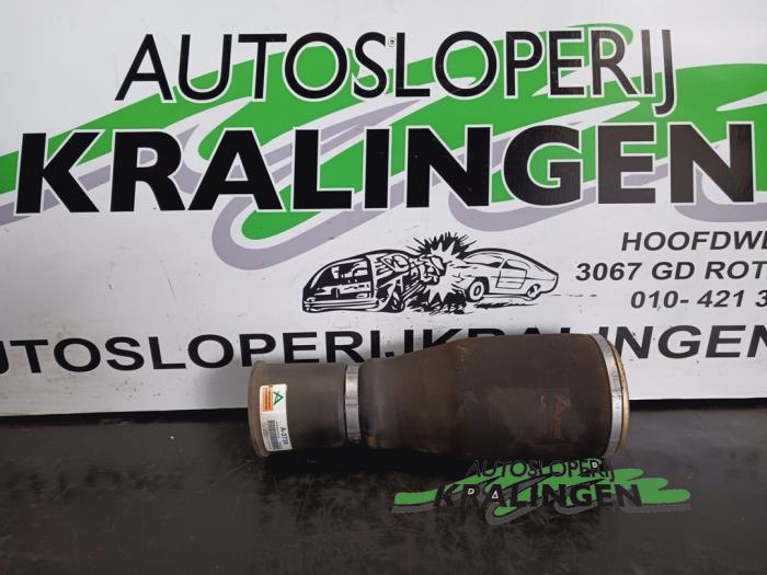 Begagnade Luftfjäder BMW 5 serie Touring (E39) 523i 24V Pris € 74,99 Marginaltabell erbjuds av Autosloperij Kralingen B.V.