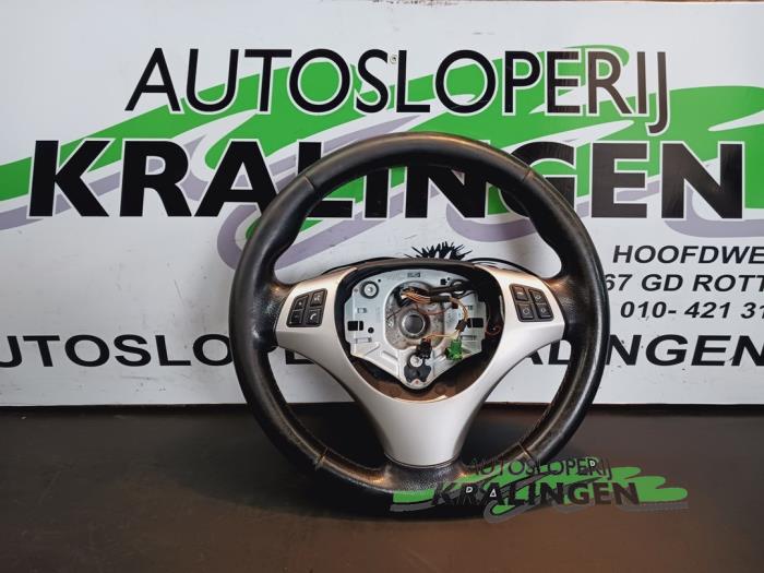 Begagnade Ratt BMW 3 serie (E90) 320i 16V Pris € 74,99 Marginaltabell erbjuds av Autosloperij Kralingen B.V.