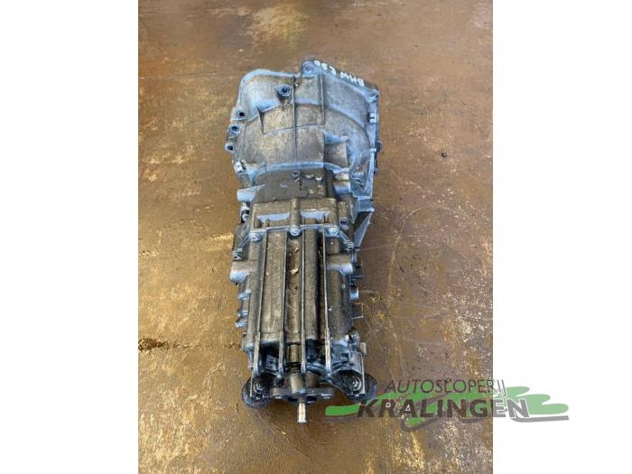 Getriebe van een BMW 3 serie (E90) 318i 16V 2007