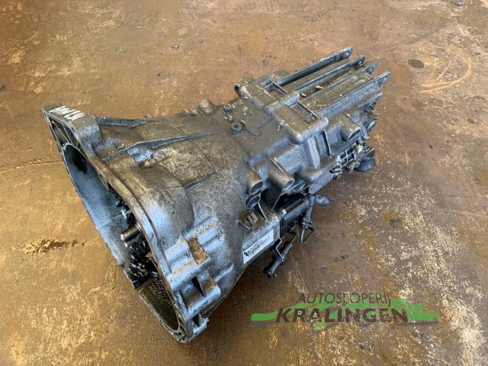 Getriebe van een BMW 3 serie (E90) 318i 16V 2007
