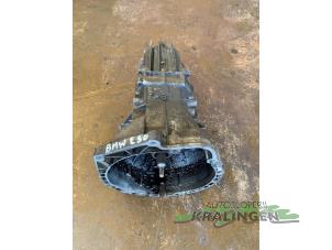 Getriebe van een BMW 3 serie (E90) 318i 16V 2007
