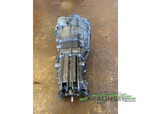 Getriebe van een BMW 3 serie (E90) 318i 16V 2007