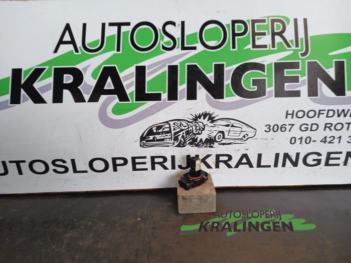 Gebrauchte Luftmassenmesser Chevrolet Aveo (300) 1.3 D 16V Preis € 59,99 Margenregelung angeboten von Autosloperij Kralingen B.V.