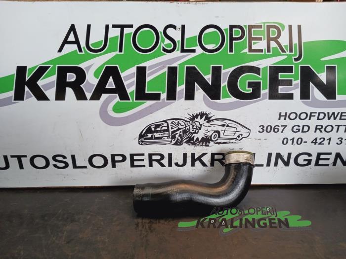 Usagé Tuyau intercooler Volkswagen Golf VI (5K1) 2.0 TDI 16V Prix € 24,99 Règlement à la marge proposé par Autosloperij Kralingen B.V.