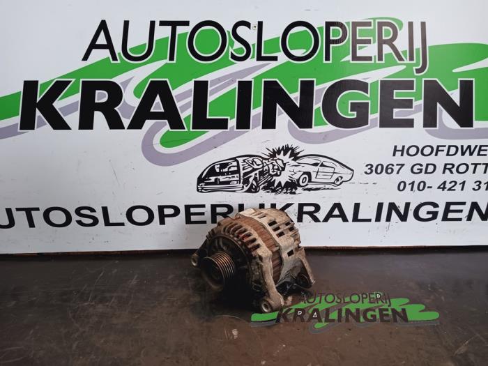 Used Dynamo Nissan Micra (K11) 1.0 16V Price € 49,99 Margin scheme offered by Autosloperij Kralingen B.V.