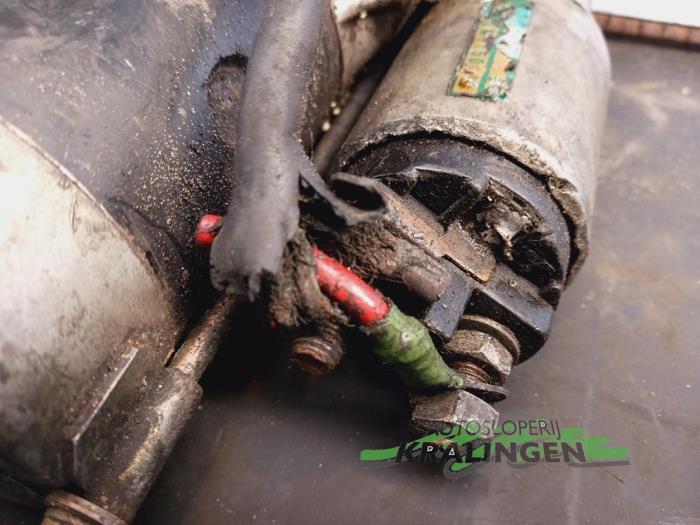 Anlasser van een Peugeot 405 I (15B) 1.9 GLD,GXD,GRD,SRD 1992