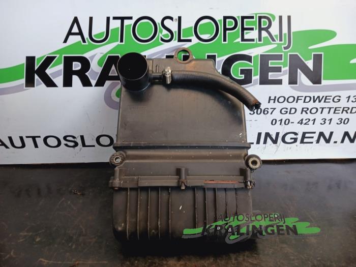 Begagnade Luftfilterhus Fiat Grande Punto (199) 1.2 Pris € 49,98 Marginaltabell erbjuds av Autosloperij Kralingen B.V.
