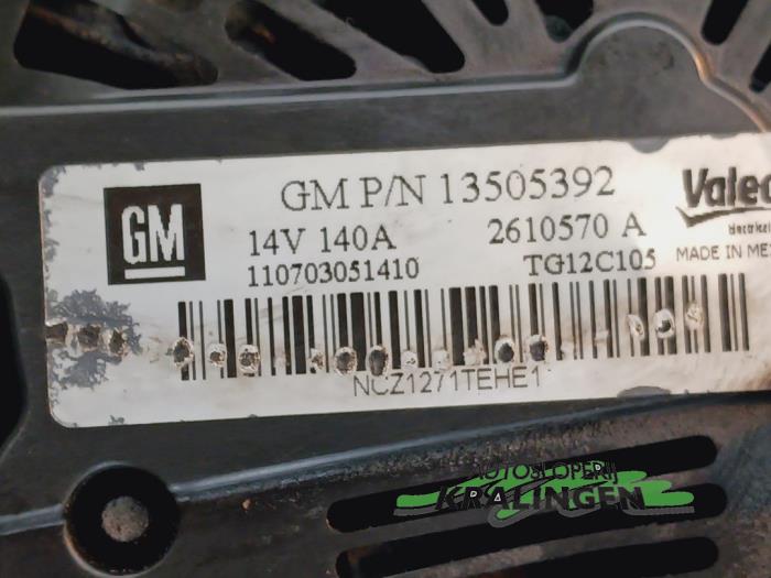 Dynamo van een Chevrolet Aveo (300) 1.3 D 16V 2012