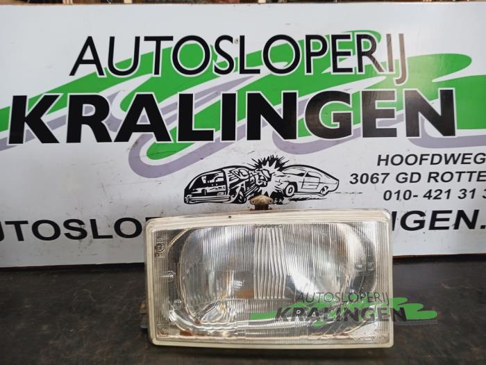 Używane Reflektor lewy Volvo 240/242/244 240,244 GL Cena € 99,99 Procedura marży oferowane przez Autosloperij Kralingen B.V.