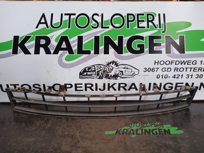 Używane Grill Opel Meriva (B) 1.4 Turbo 16V ecoFLEX Cena € 69,99 Procedura marży oferowane przez Autosloperij Kralingen B.V.