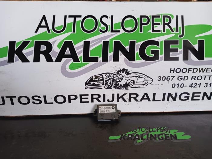 Begagnade PDC-modul BMW Z4 Roadster (E85) 2.5 24V Pris € 99,99 Marginaltabell erbjuds av Autosloperij Kralingen B.V.