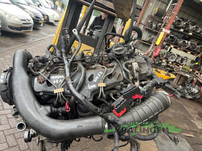 Used Engine Volvo V70 (BW) 2.4 D 20V Price € 749,99 Margin scheme offered by Autosloperij Kralingen B.V.