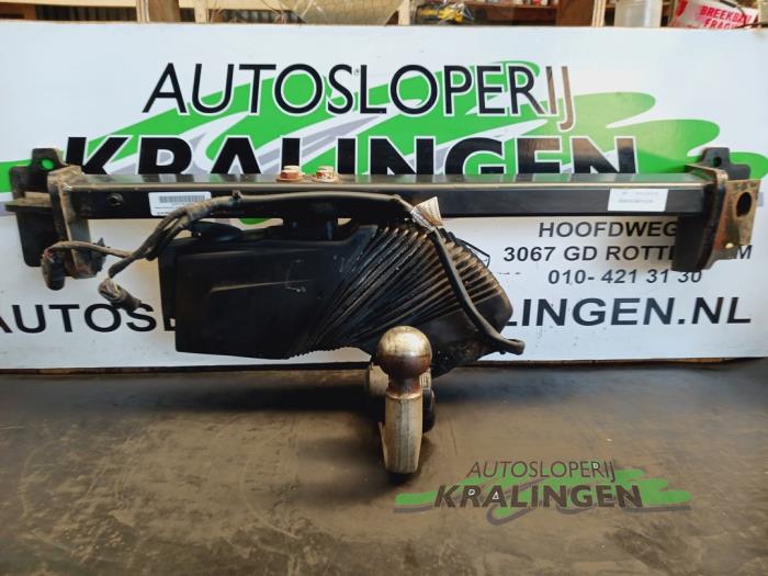 Używane Hak holowniczy BMW X3 (F25) Cena na żądanie oferowane przez Autosloperij Kralingen B.V.