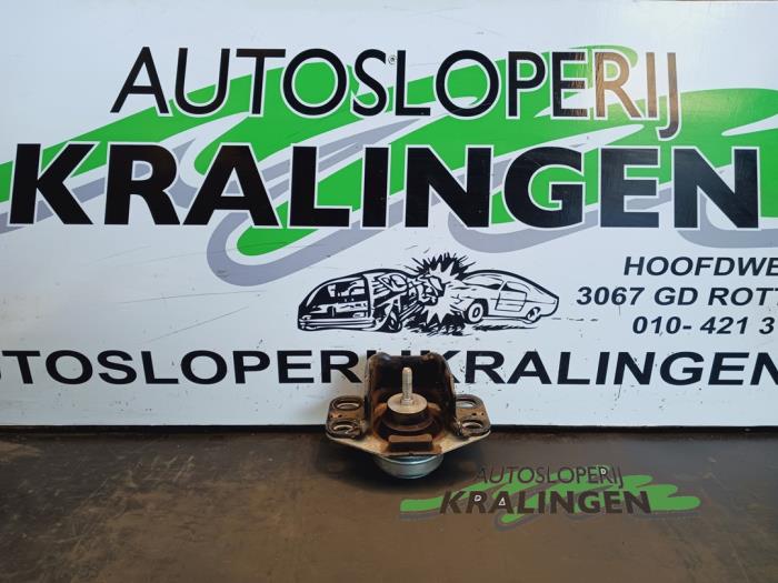 Used Engine mount Renault Kangoo (KC) 1.4 Price € 49,99 Margin scheme offered by Autosloperij Kralingen B.V.