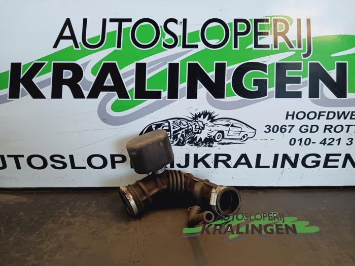 Begagnade Luftintagsslang Chevrolet Spark (M300) 1.0 16V Bifuel Pris € 49,99 Marginaltabell erbjuds av Autosloperij Kralingen B.V.