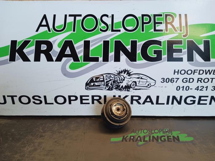 Used Engine mount Mercedes CLS (C219) 350 3.5 V6 18V Price on request offered by Autosloperij Kralingen B.V.