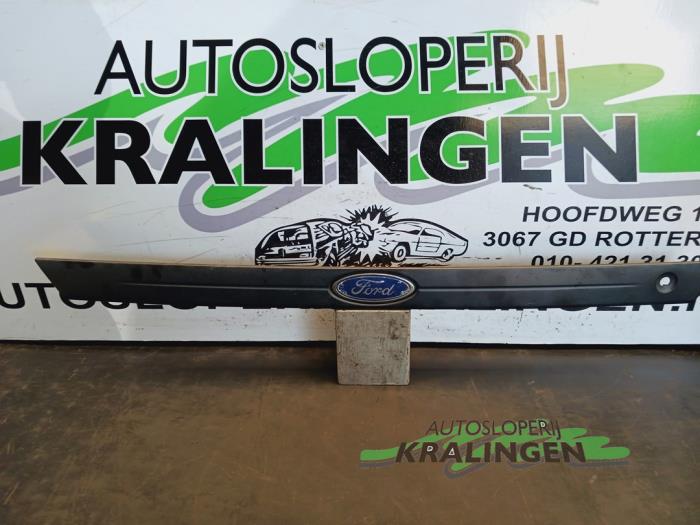 License plate light bar