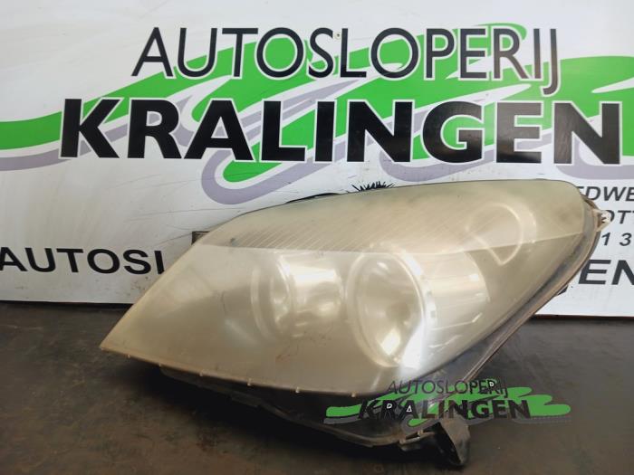 Gebrauchte Scheinwerfer links Opel Astra H (L48) 2.0 16V Turbo Preis € 49,99 Margenregelung angeboten von Autosloperij Kralingen B.V.