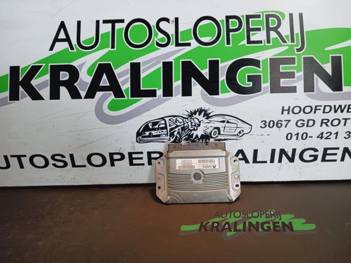 Used Engine management computer Renault Clio III (BR/CR) 1.6 16V Price € 29,99 Margin scheme offered by Autosloperij Kralingen B.V.