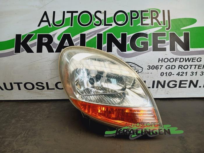 Gebrauchte Scheinwerfer rechts Renault Kangoo Express (FC) 1.5 dCi 60 Preis € 14,99 Margenregelung angeboten von Autosloperij Kralingen B.V.