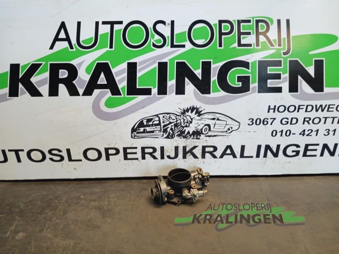Gebrauchte Drosselklappengehäuse Peugeot 206 (2A/C/H/J/S) 1.4 XR,XS,XT,Gentry Preis € 24,99 Margenregelung angeboten von Autosloperij Kralingen B.V.