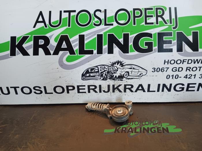 Usados Rodillo tensor correa múltiple Opel Corsa D 1.2 16V Precio € 14,99 Norma de margen ofrecido por Autosloperij Kralingen B.V.
