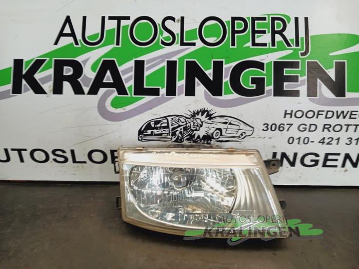 Gebrauchte Scheinwerfer rechts Mitsubishi Space Wagon (N3/N4) 2.0 GLXi 16V Preis € 29,99 Margenregelung angeboten von Autosloperij Kralingen B.V.