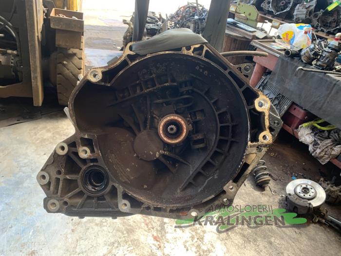 Getriebe van een Opel Zafira (M75) 1.8 16V Ecotec 2007