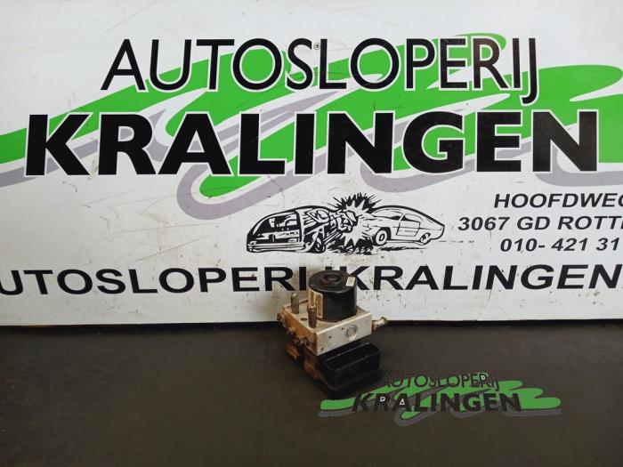 Usagé Pompe ABS Chevrolet Matiz (M200) 0.8 S,SE Prix € 69,99 Règlement à la marge proposé par Autosloperij Kralingen B.V.