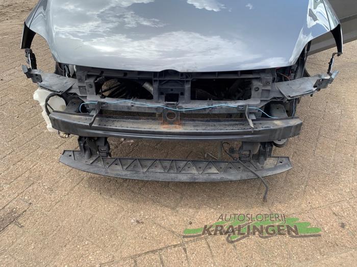 Begagnade Front Volkswagen Golf Plus (5M1/1KP) 1.6 FSI 16V Pris € 124,98 Marginaltabell erbjuds av Autosloperij Kralingen B.V.