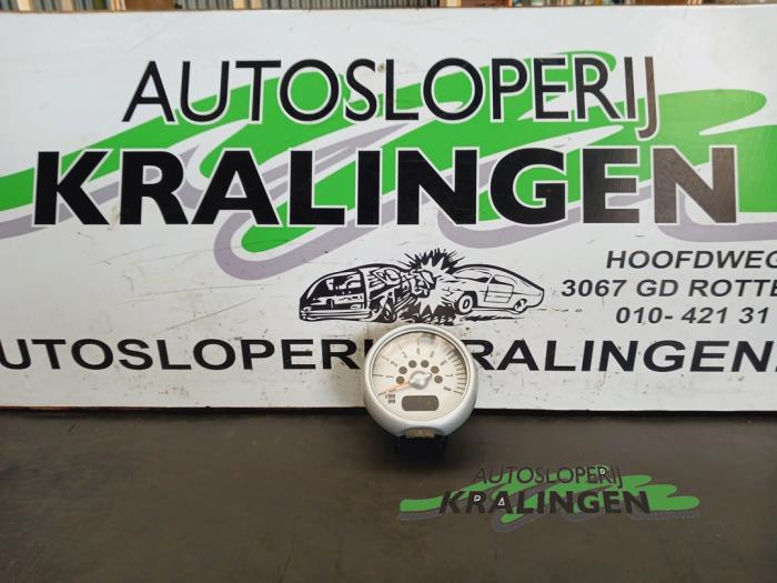 Używane Obrotomierz Austin Mini Open (R52) 1.6 16V Cooper S Cena € 29,98 Procedura marży oferowane przez Autosloperij Kralingen B.V.