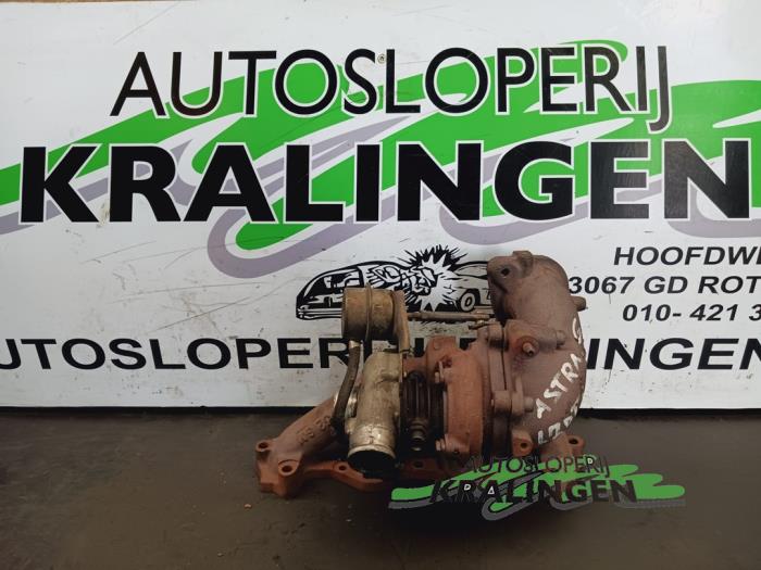 Gebrauchte Turbo Opel Astra F (53/54/58/59) 1.7 DTL Preis € 99,99 Margenregelung angeboten von Autosloperij Kralingen B.V.