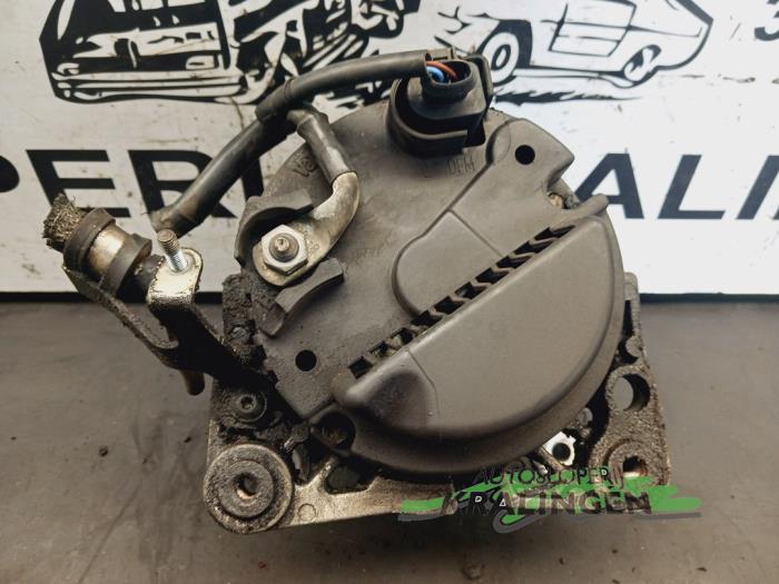 Dynamo van een Volkswagen Polo IV (9N1/2/3) 1.2 12V 2004