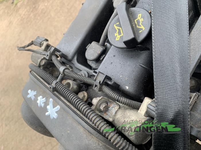 Engine from a Ford Focus 2 1.6 Ti-VCT 16V 2007