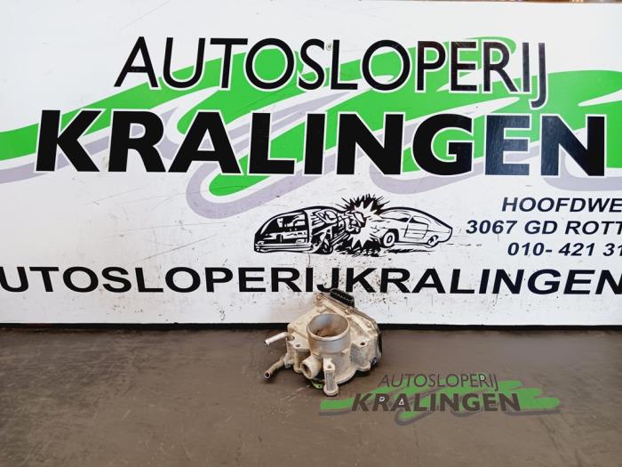 Gebrauchte Drosselklappengehäuse Mitsubishi Colt (Z2/Z3) 1.5 16V CZ3 Preis € 49,99 Margenregelung angeboten von Autosloperij Kralingen B.V.