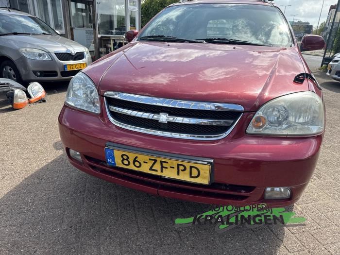 Motor van een Chevrolet Nubira Wagon  2008