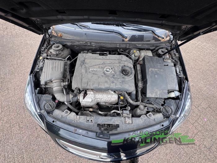 Usados Motor Opel Insignia Sports Tourer 2.0 CDTI 16V 160 Ecotec 4x4 Precio € 1.199,99 Norma de margen ofrecido por Autosloperij Kralingen B.V.