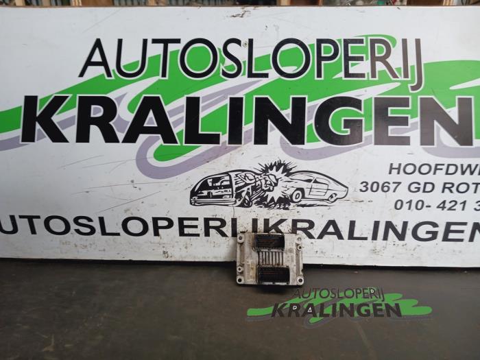 Used Engine management computer Opel Agila (A) 1.0 12V Twin Port Price on request offered by Autosloperij Kralingen B.V.