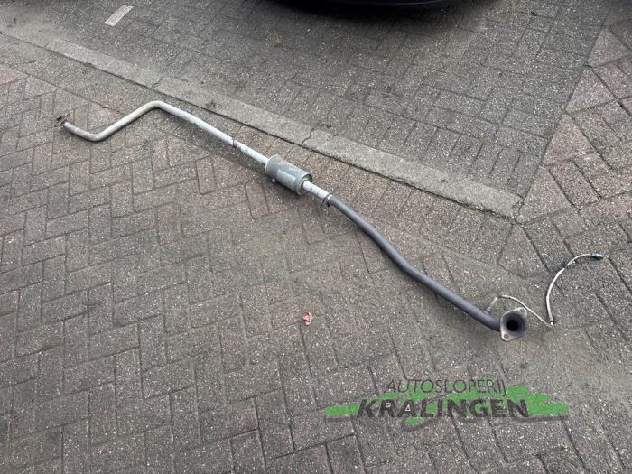 Gebrauchte Auspuff Mitteldämpfer Toyota Yaris (P1) 1.0 16V VVT-i Preis auf Anfrage angeboten von Autosloperij Kralingen B.V.