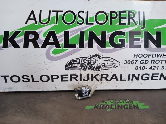Gebrauchte Zündspule Suzuki Swift (SF310/413) 1.3 Preis € 9,97 Margenregelung angeboten von Autosloperij Kralingen B.V.