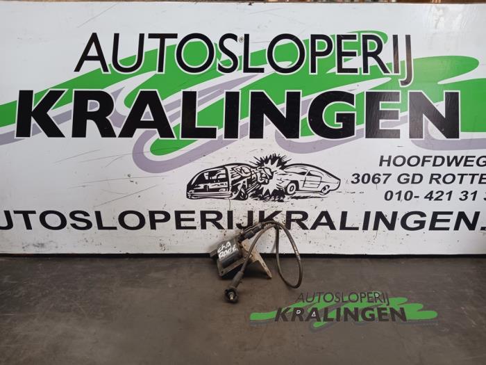 Usagé Bobine Daihatsu Charade (G200/201/202/203/204) 1.3i TX/CX 16V Prix € 9,99 Règlement à la marge proposé par Autosloperij Kralingen B.V.
