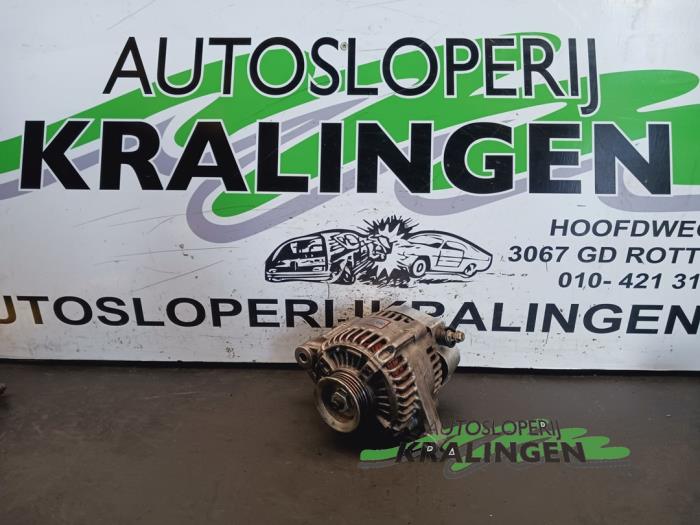 Gebrauchte Dynamo Toyota Yaris (P1) 1.0 16V VVT-i Preis € 99,99 Margenregelung angeboten von Autosloperij Kralingen B.V.