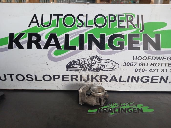 Gebrauchte Drosselklappengehäuse BMW 3 serie Touring (E46/3) 318i 16V Preis € 19,99 Margenregelung angeboten von Autosloperij Kralingen B.V.