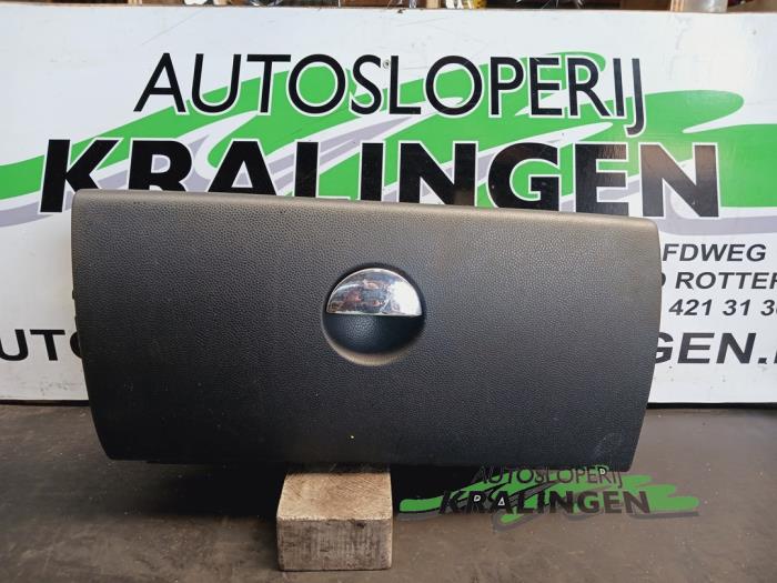 Begagnade Handskfack BMW Mini (R50/53) 1.6 16V Cooper Pris € 74,99 Marginaltabell erbjuds av Autosloperij Kralingen B.V.