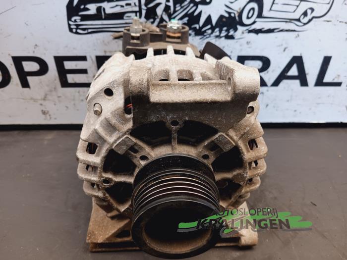 Dynamo van een Mercedes-Benz A (W168) 1.6 A-160 2004