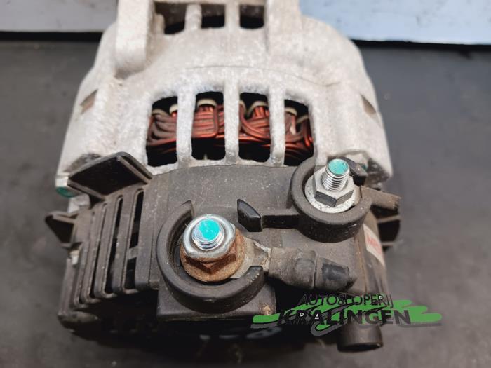 Dynamo van een Mercedes-Benz A (W168) 1.6 A-160 2004