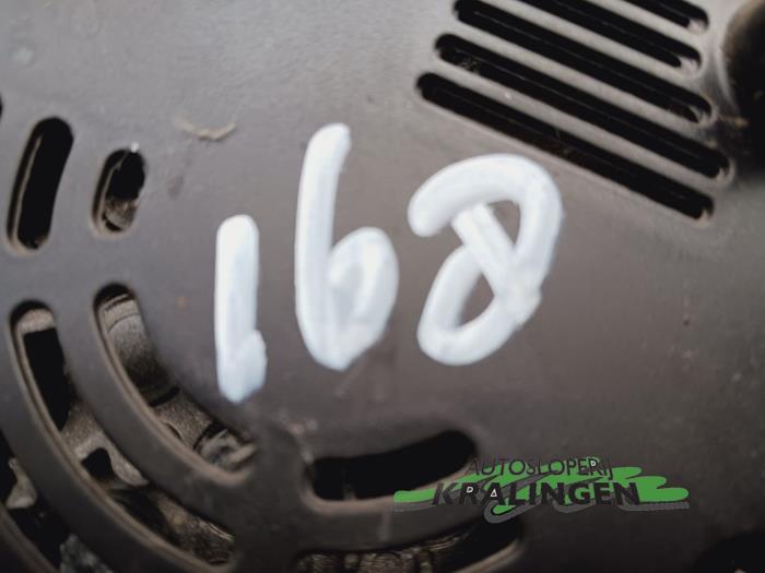 Dynamo van een Mercedes-Benz A (W168) 1.6 A-160 2004