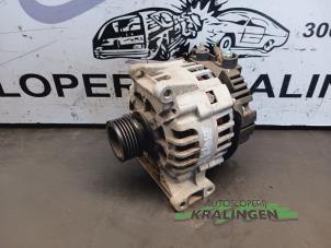 Dynamo van een Mercedes-Benz A (W168) 1.6 A-160 2004
