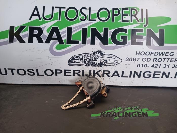 Używane Pompa oleju Volkswagen Passat Variant (365) 1.4 TSI 16V Cena € 44,97 Procedura marży oferowane przez Autosloperij Kralingen B.V.