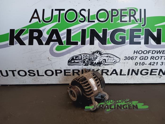Usagé Dynamo Opel Agila (A) 1.0 12V Twin Port Prix € 24,97 Règlement à la marge proposé par Autosloperij Kralingen B.V.